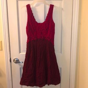 Moulinette Soeurs two-tone maroon lace dress